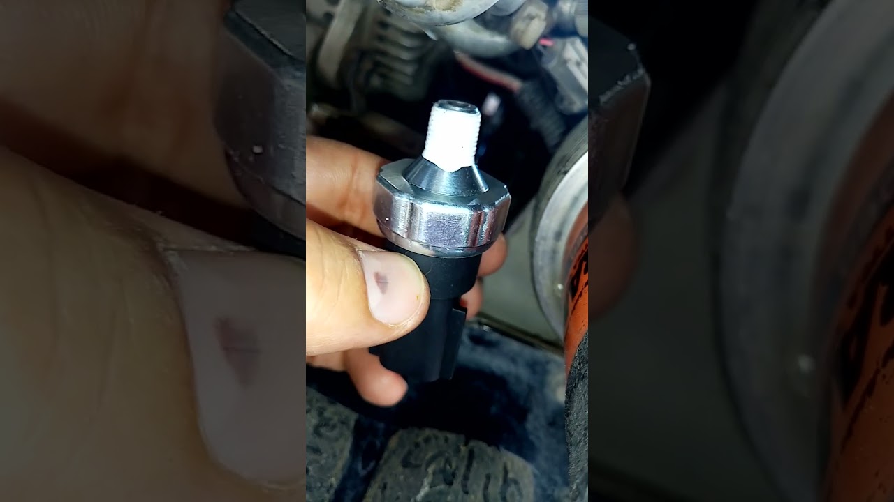 Cambio de Sensor de Presión de Aceite Caliber 2.4 2009 Dodge