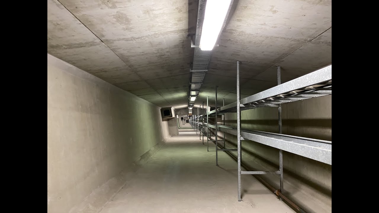 Exploring the Windan Bridge Tunnel - Graffiti hotspot over the Swan River, East Perth to Burswood