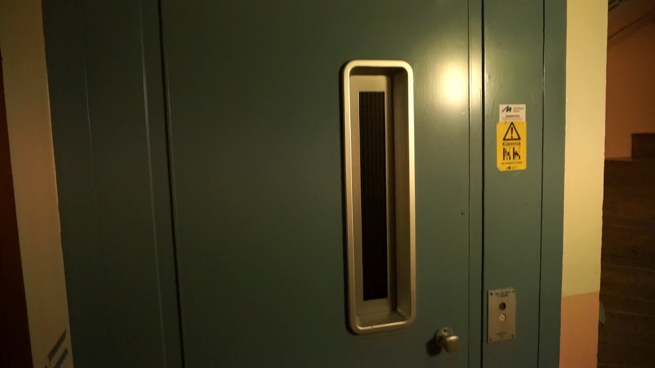 Tour of the original 1970 ASEA-Graham single-speed traction elevators - in G&auml;vle, Sweden
