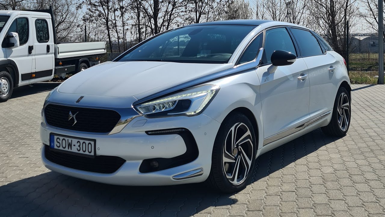 DS 5 Sport 60th Anniversary Edition 2.0 BlueHDi 150 Pearl White