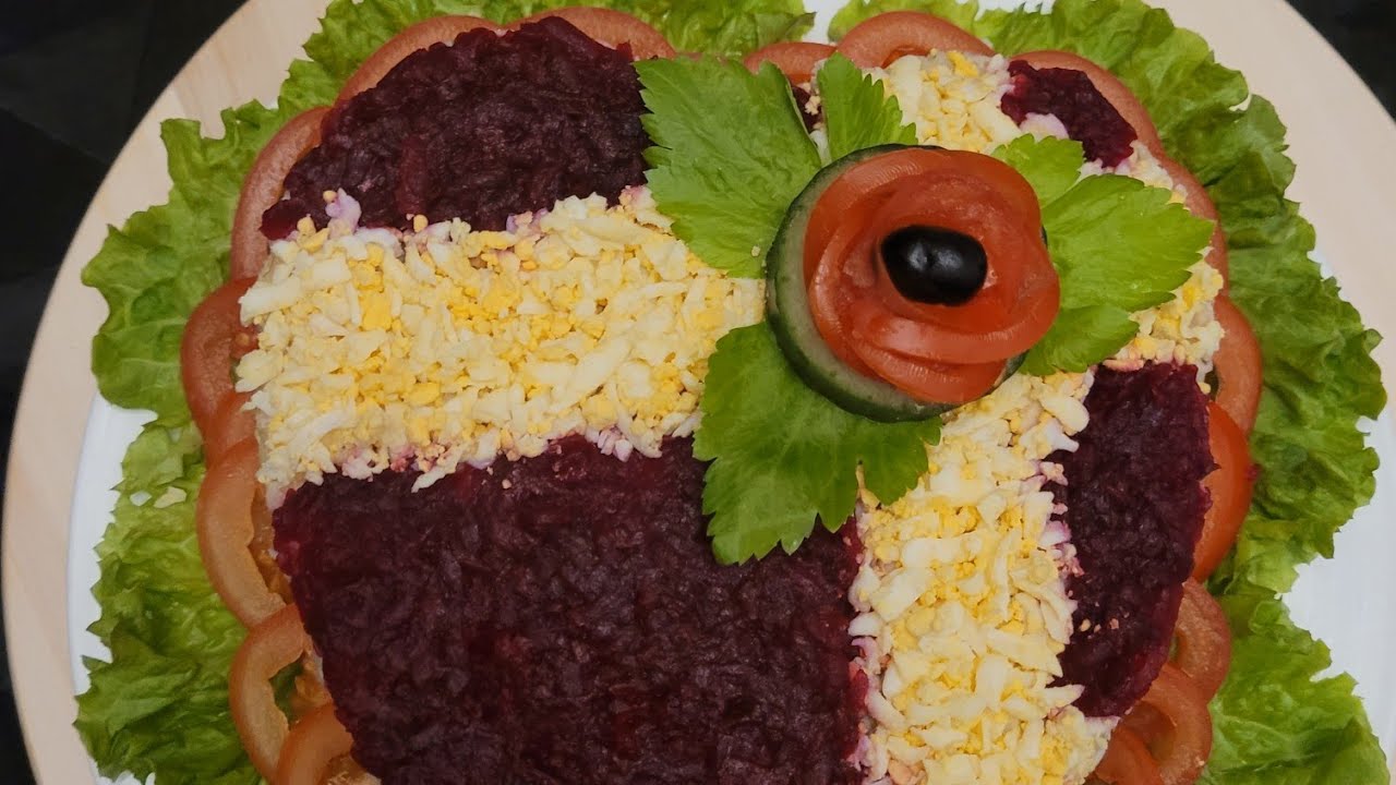 jolie salade cake en forme de cœur ❤❤❤#salade #cake #coeur #saintvalentin #عيدالحب #fete #delicious