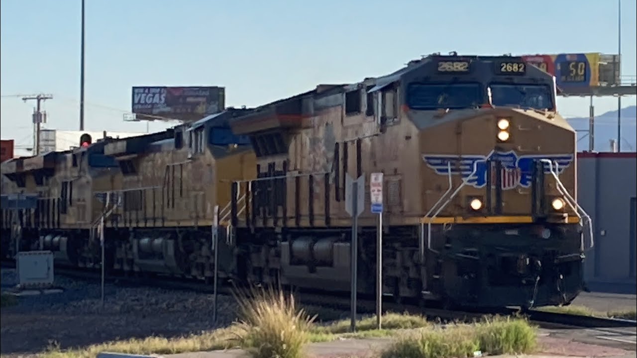 Railfanning Downtown El Paso