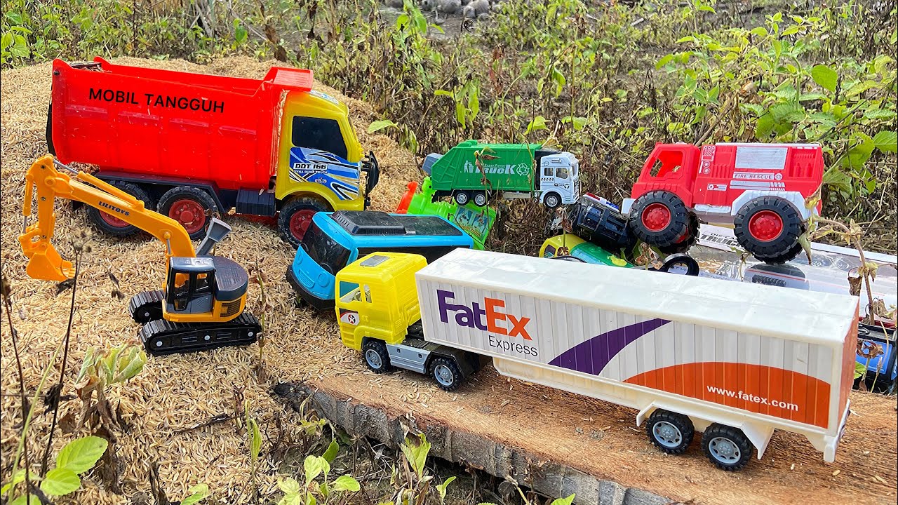 Mencari dan merakit mobil mobilan truk tronton besar, Dump truk, Mobil box, Mobil damkar, Excavator