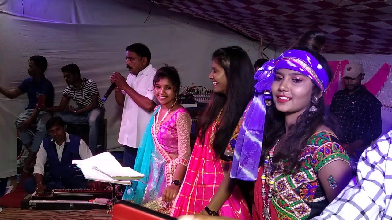 Aadiwasi timli In Navaratri Dediyapada DR Group