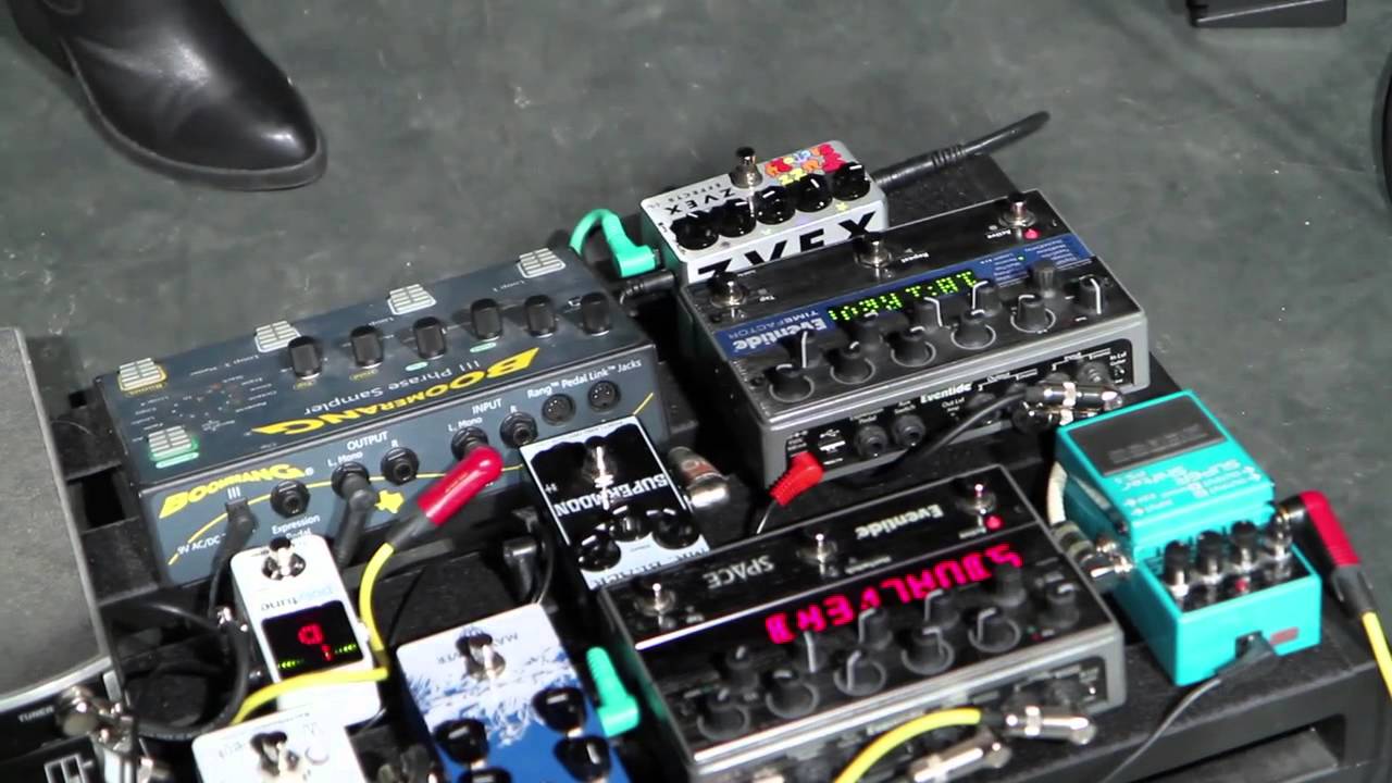 Noveller - St. Vincent - Day 12, Dallas, TX - Pedals