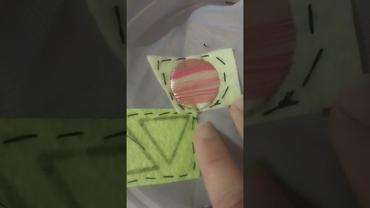 Cómo hacer llavero bordado a mano