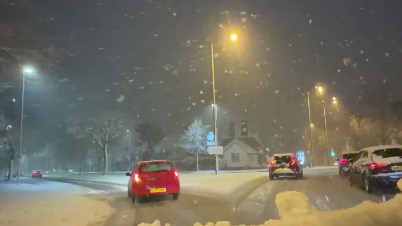 First vlog in UK #snow #cold #viral 