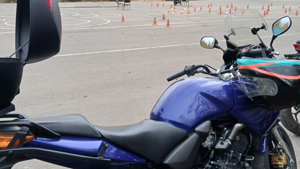 Honda CBF 600 ,  еду на автодром