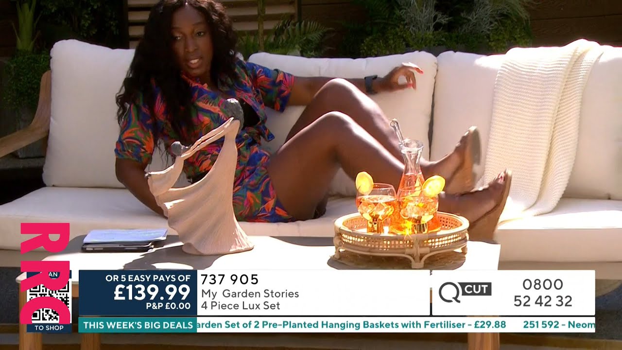 Ophelia Dennis @lush legs in shorts and a shirtdress