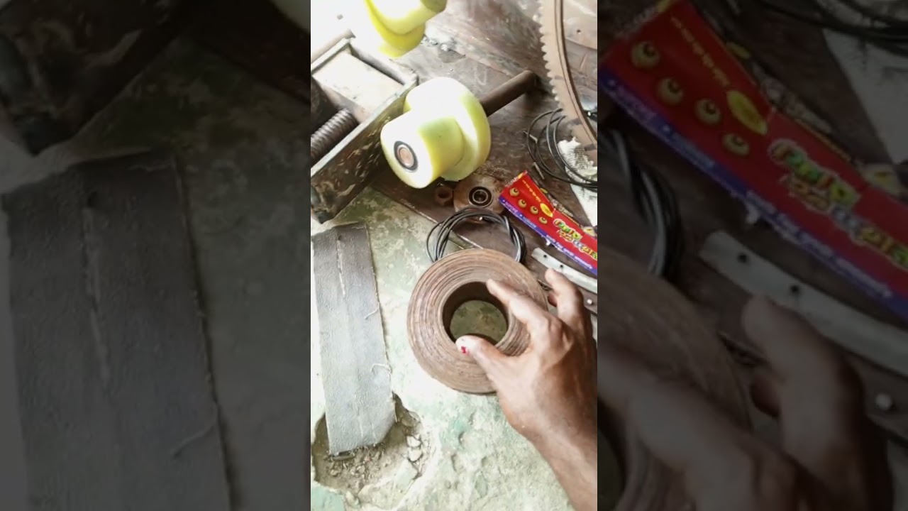 কুমিল্লা থেকে আমাদের দোকান পরিদর্শন করে, চার্জার মেশিন বাবদ কিছু টাকা এডভান্স করল