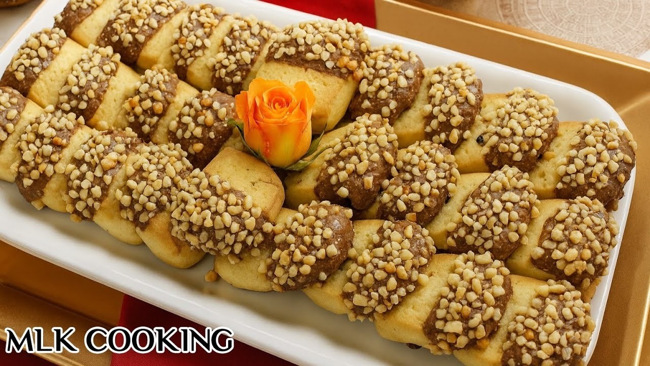 NUTTY SHORTBREAD COOKIES | بسكويت الزبدة بالمكسرات