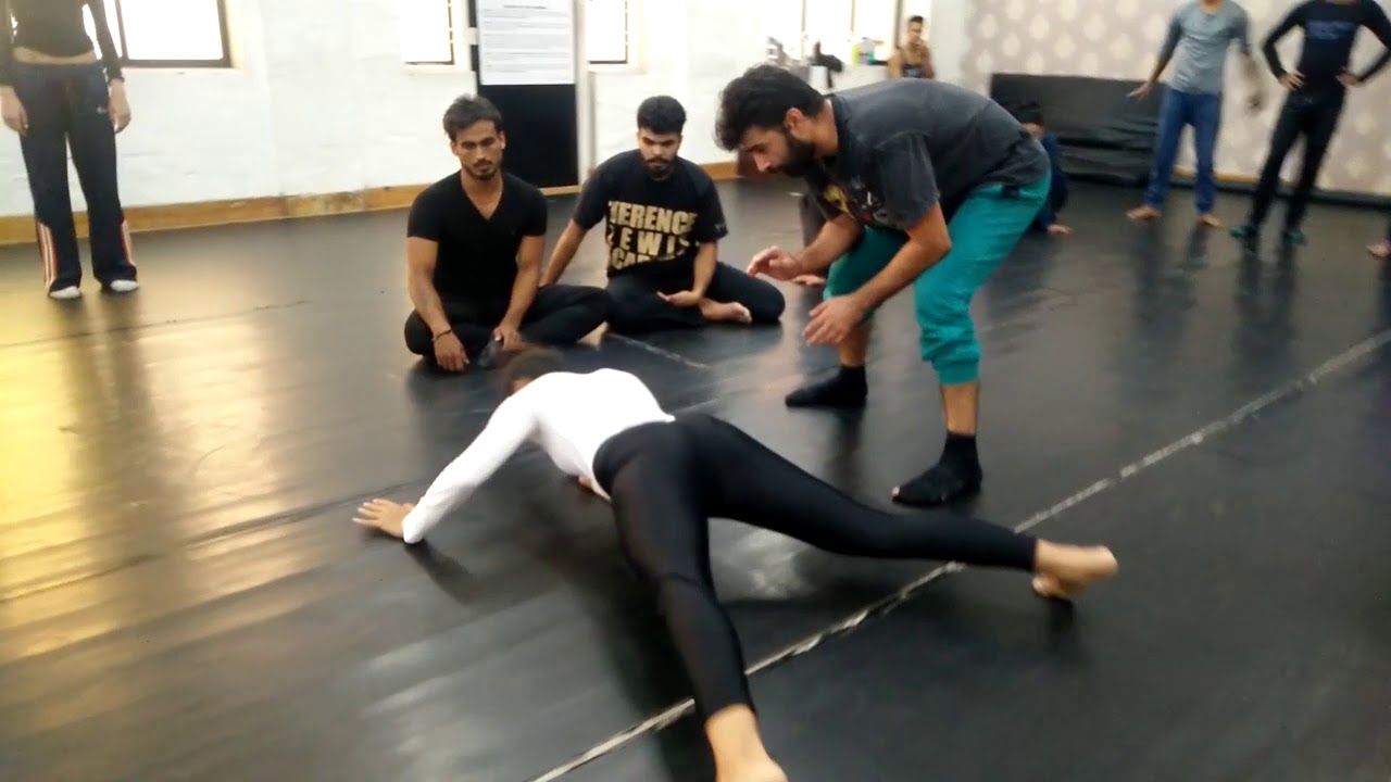 FLOOR