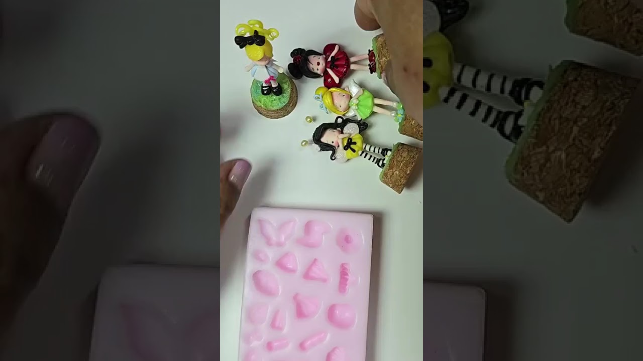 MINIATURAS CON MOLDE DE APLIQUE   04 DE SEPTIEMBRE 2025