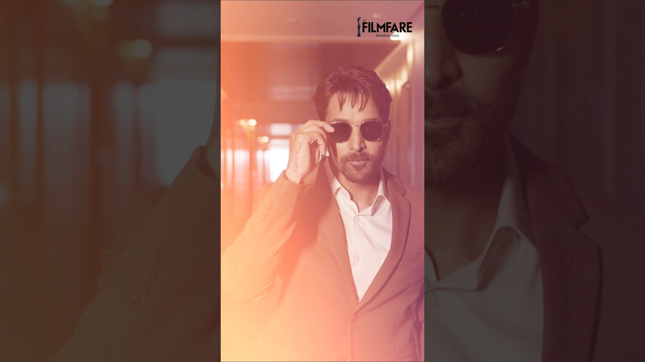 #HarshvardhanRane блистает в стильном коричневом вязаном блейзере от #PeterEngland на 70-й церемо...