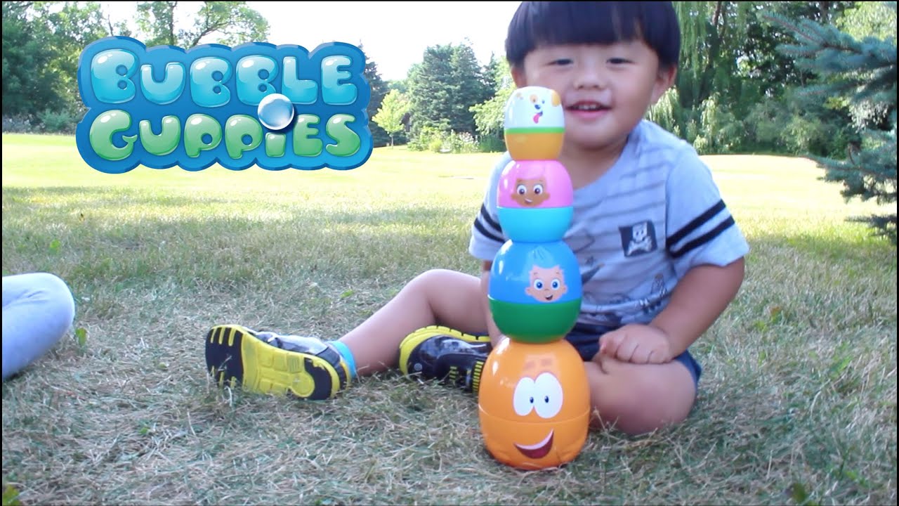 Bubble Guppies Stacking Cups and Surprise Eggs