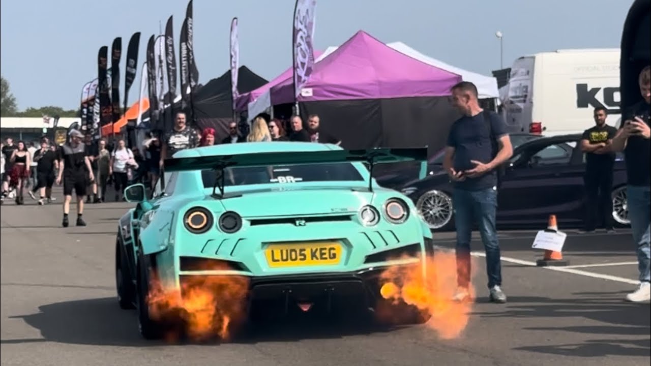 R35 GTR popping flames at TRAX Silverstone 2024@TraxShow @silverstone