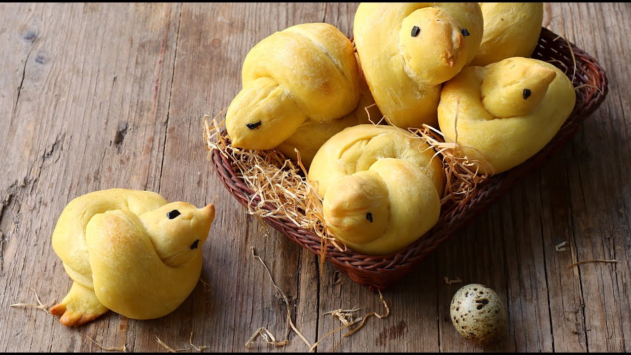 Pulcini di pane allo zafferano
