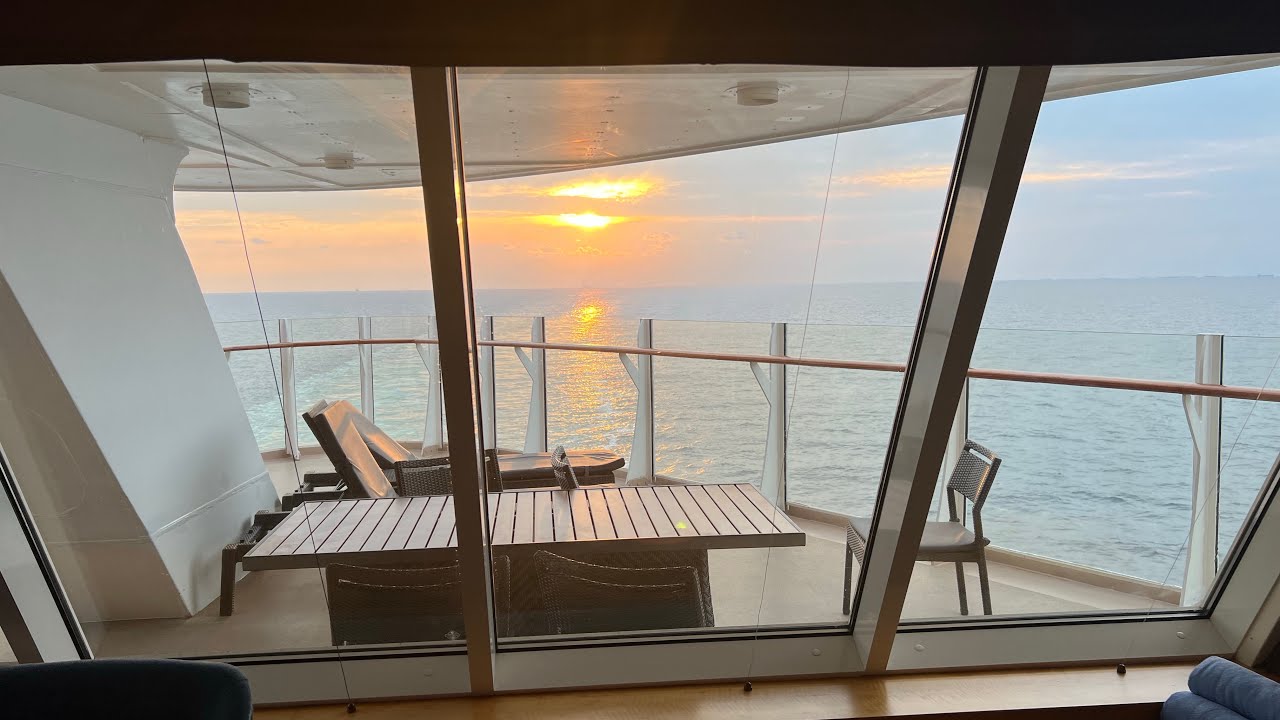 Allure of the Seas - Two Bedroom AquaTheater Suite #9330