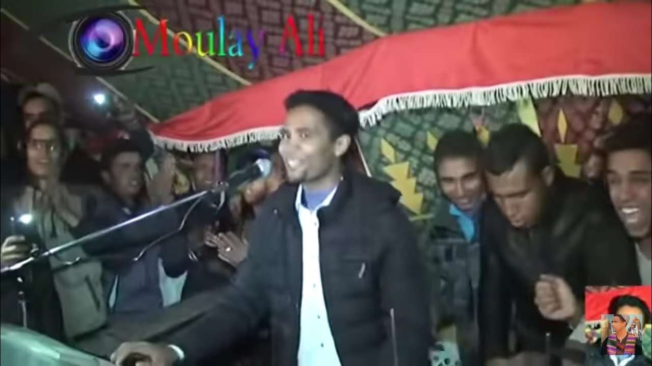 يونس بولماني بفضاء المسبح الجماعي أرفود  يخطف الاضواء بأغنية حتى لقيت لي تبغني