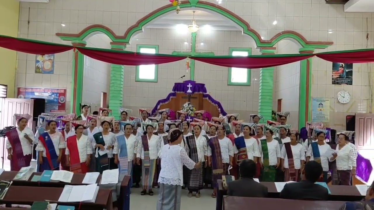 Koor Minggu inang 