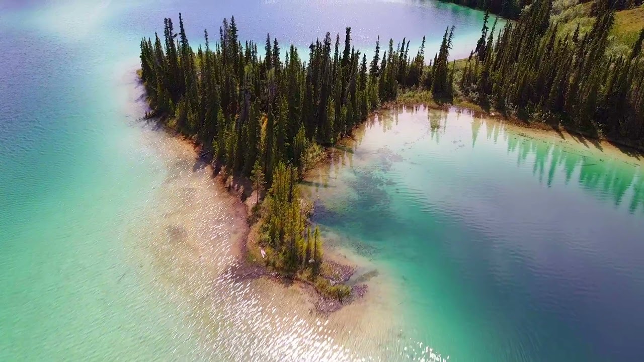 Emerald Lake Yukon CANADA. filmed using my #dji #mavicair2 #drone #emeraldlake #yukon #canada #lake