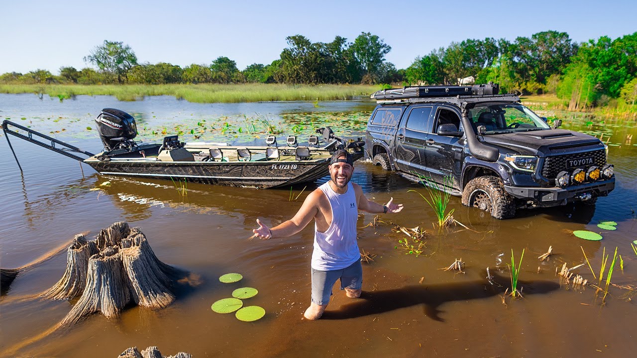 30HR Solo Truck Camping DEEP in Dirty SWAMPS!! (Alligators Everywhere)