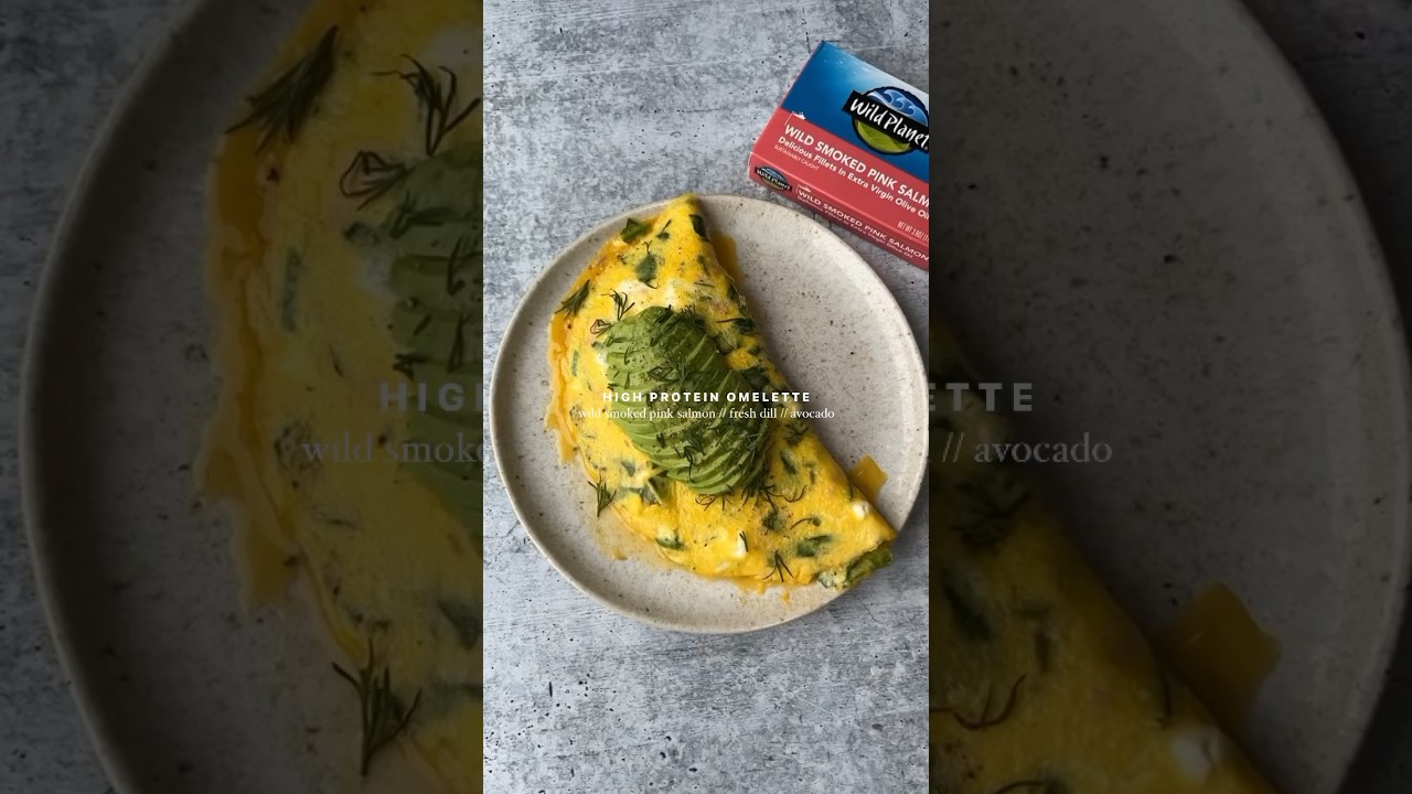 How to make a Smoked Salmon Omelette #highprotein #highproteinmeals #omelette #shorts #wildplanet