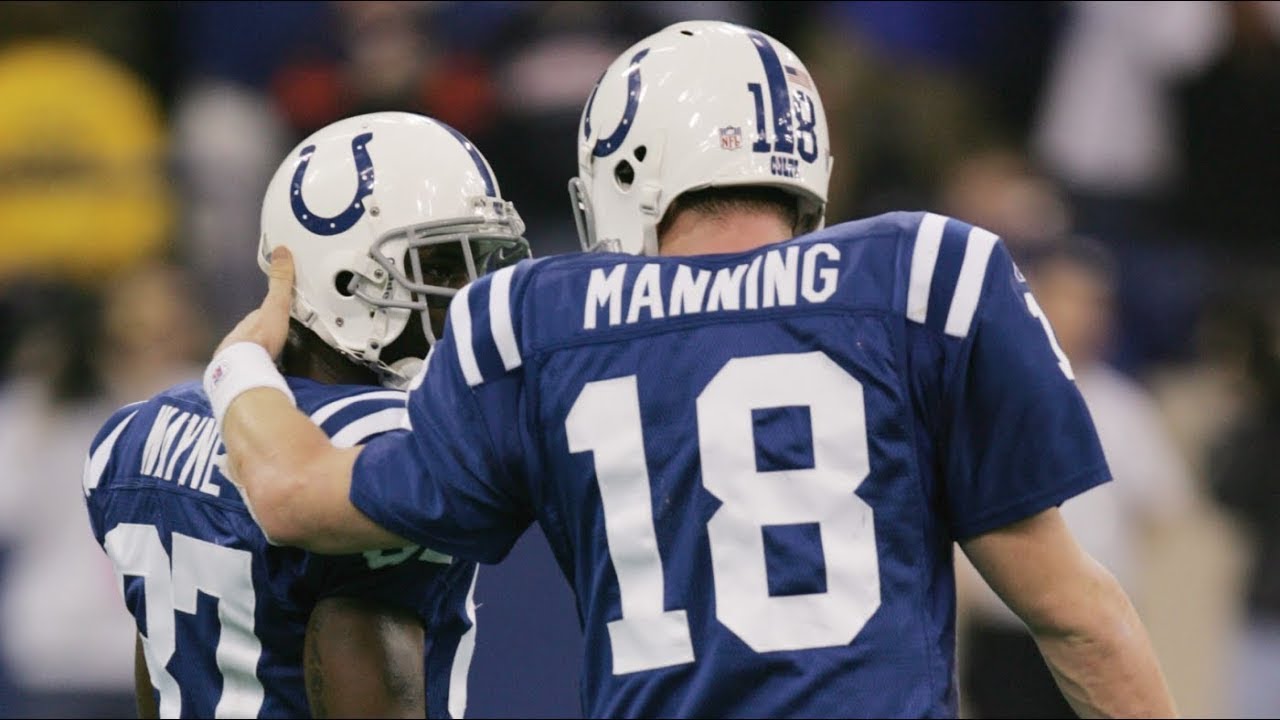 2003 AFC Wild Card Playoffs Denver Broncos at Indianapolis Colts Jan 4, 2004. Peyton Manning NFL