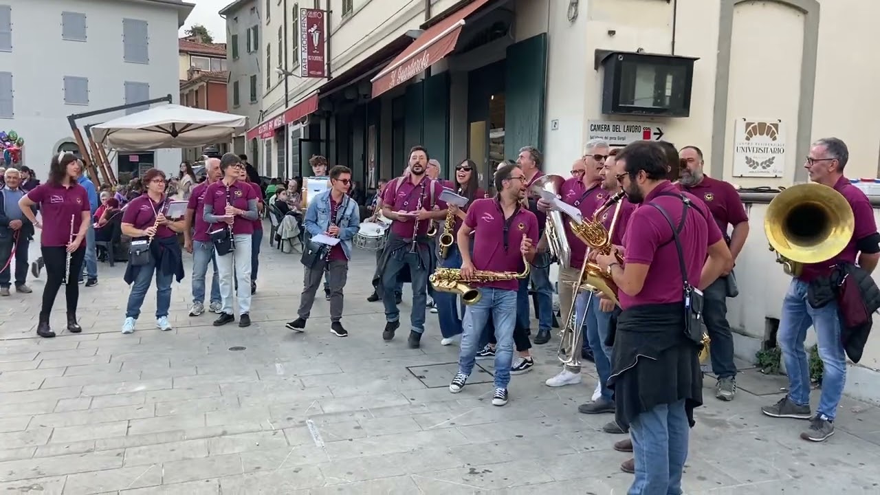 Romagna e Sangiovese suonata dalla Banda di Santa Sofia (FC)