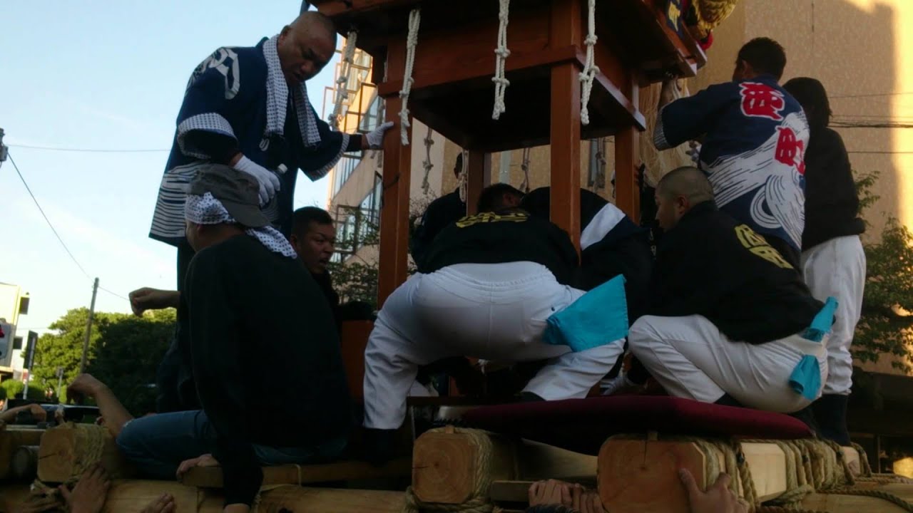 西町準備をし、東町に向かって走る　工場前　2014.10.17