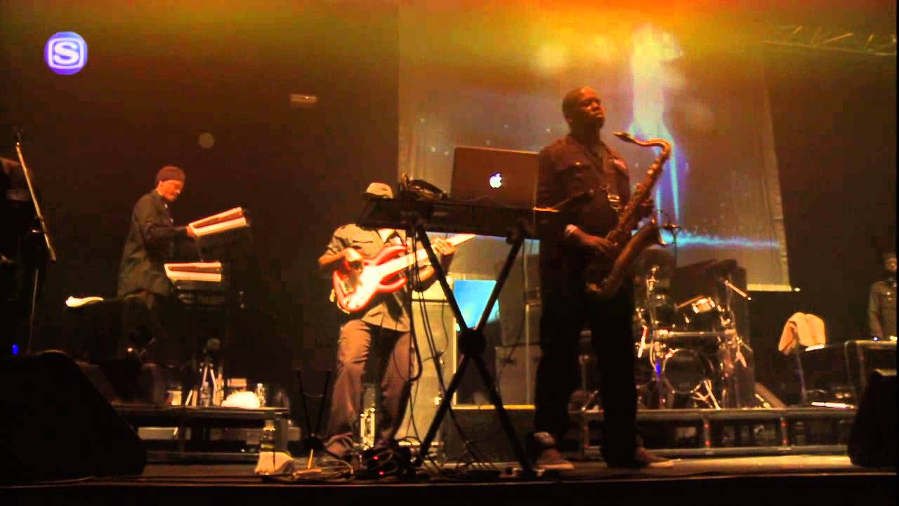 Galaxy 2 Galaxy - Hi-Tech Jazz @ METAMORPHOSE SPRING 12