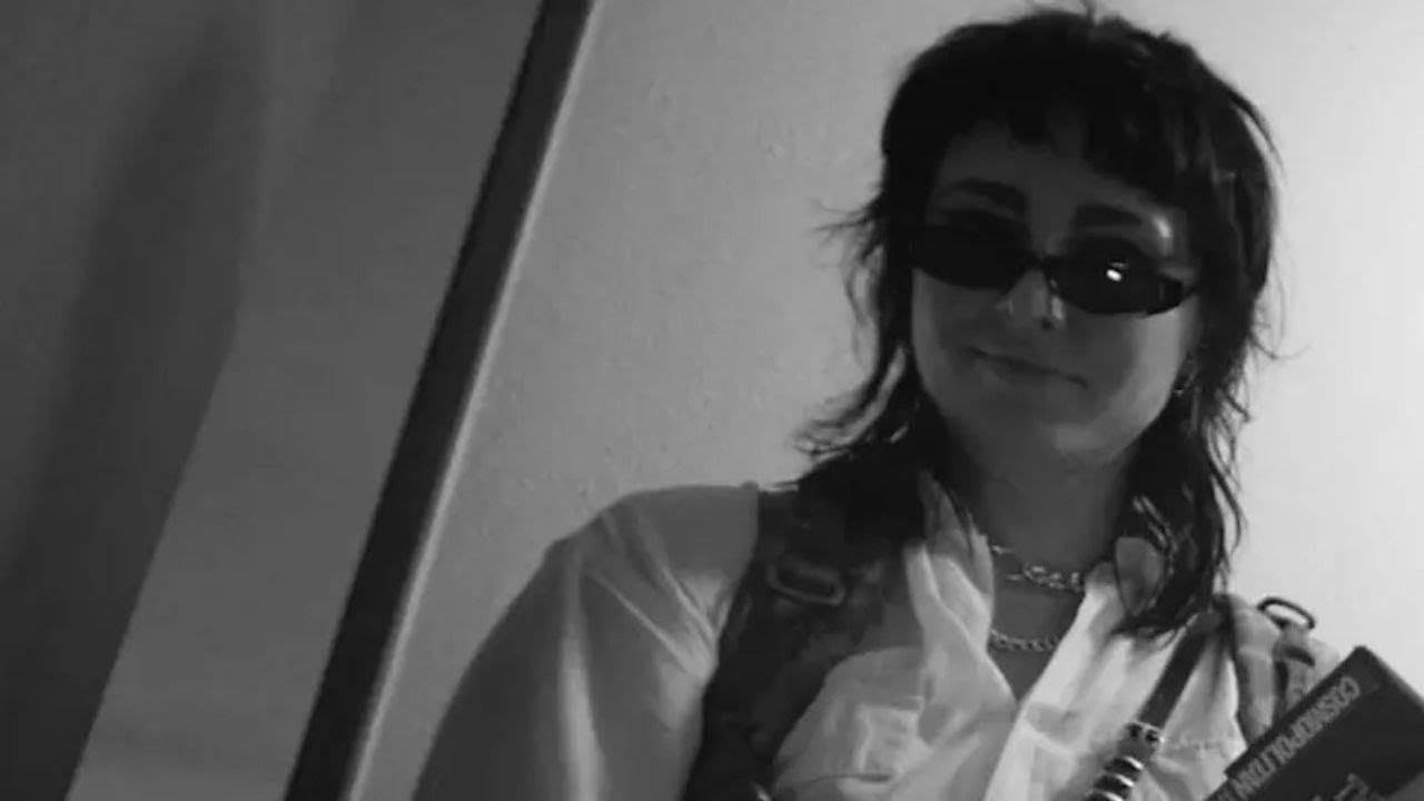 Dark Comedy: 3 Actresses vs. A Stranger from LA | Chicken House | Full Movie