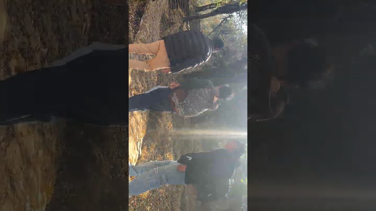 Mero budo ani bhaeharu ra solti chakhewa dekhi tyamke sammako paidal yatrama