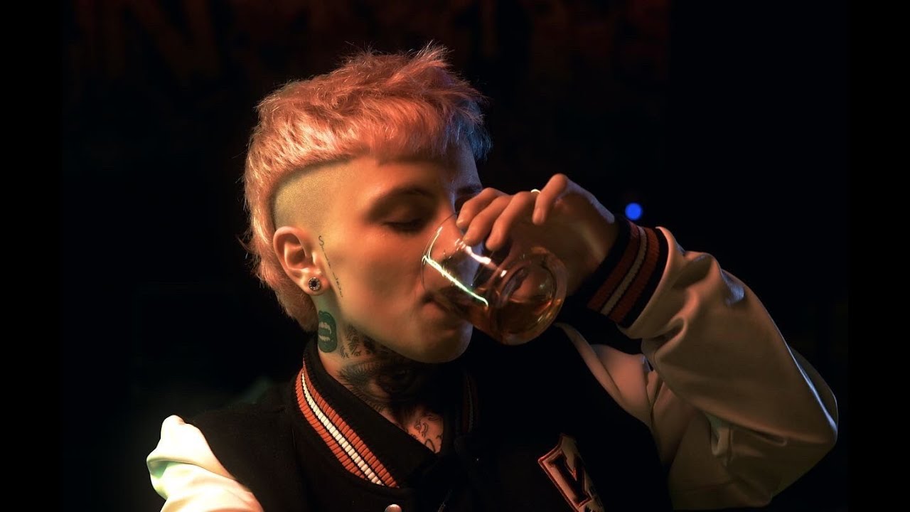 Valen Etchegoyen - Baila (official Video)