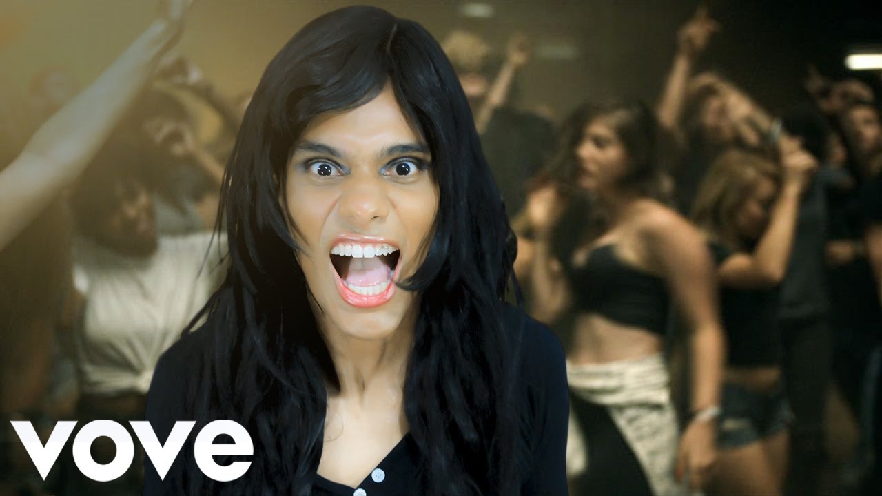 Lady Gaga - Perfect Illusion (Vídeos do Luba) [Paródia]