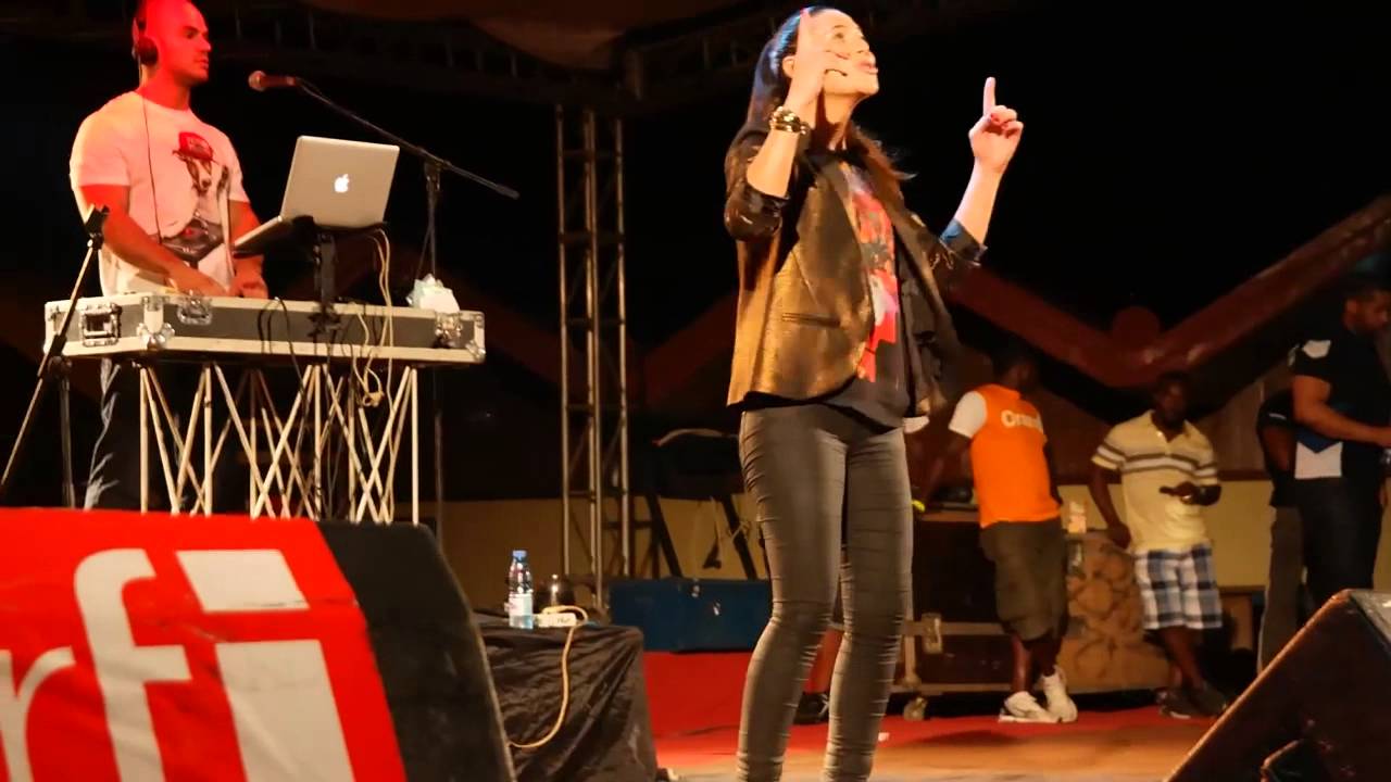 Zaho en concert au Cameroun Douala 2014