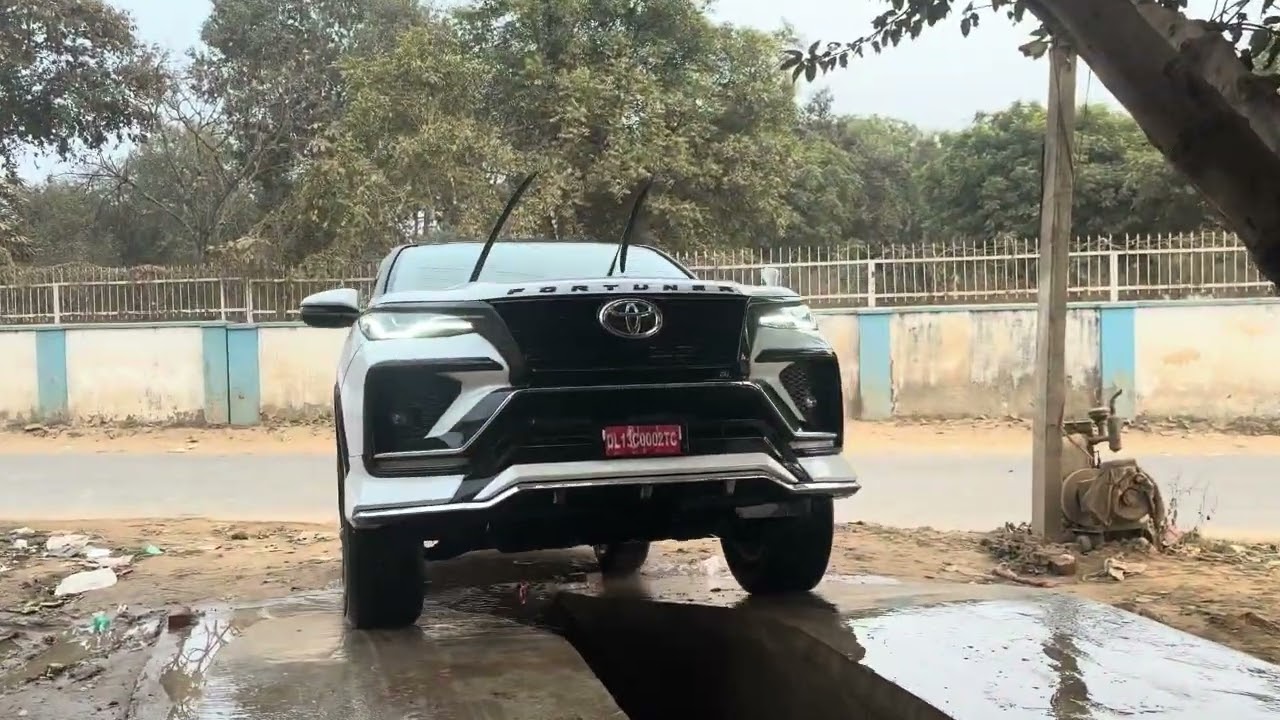 Car wash 🚙#fortuner #car #lifestyle