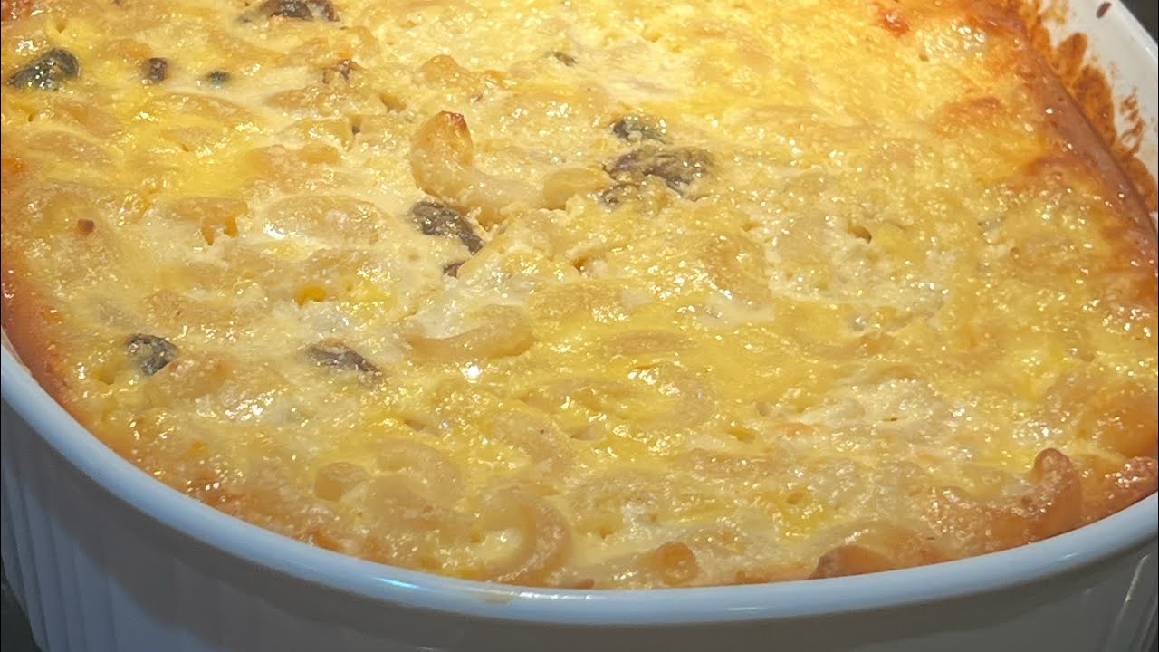 Smaki dziecinstwa!Zapiekany makaron z białym serem-twarogiem. Baked noodles with farmer cheese.