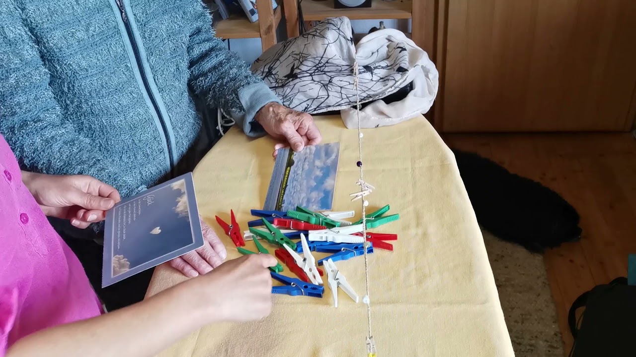Demenz - Bewegungsübungen mit Wäscheklammern