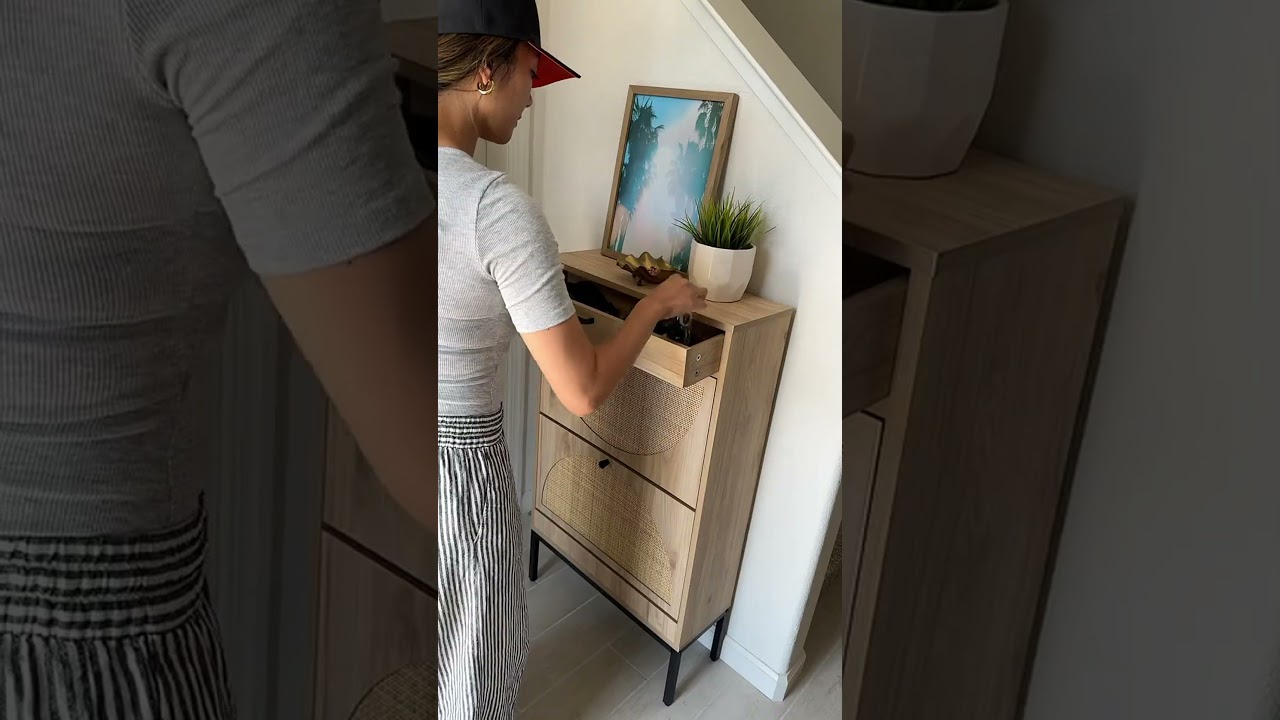 Small Entryway? This Organizer Is PERFECT! #ShoeOrganizer