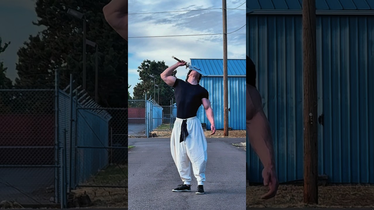 IRL 6&rsquo;2&rdquo; 220lb Toji Fushiguro #abs #toji  #tojifushiguro #aesthetic #aesthetics #jjk