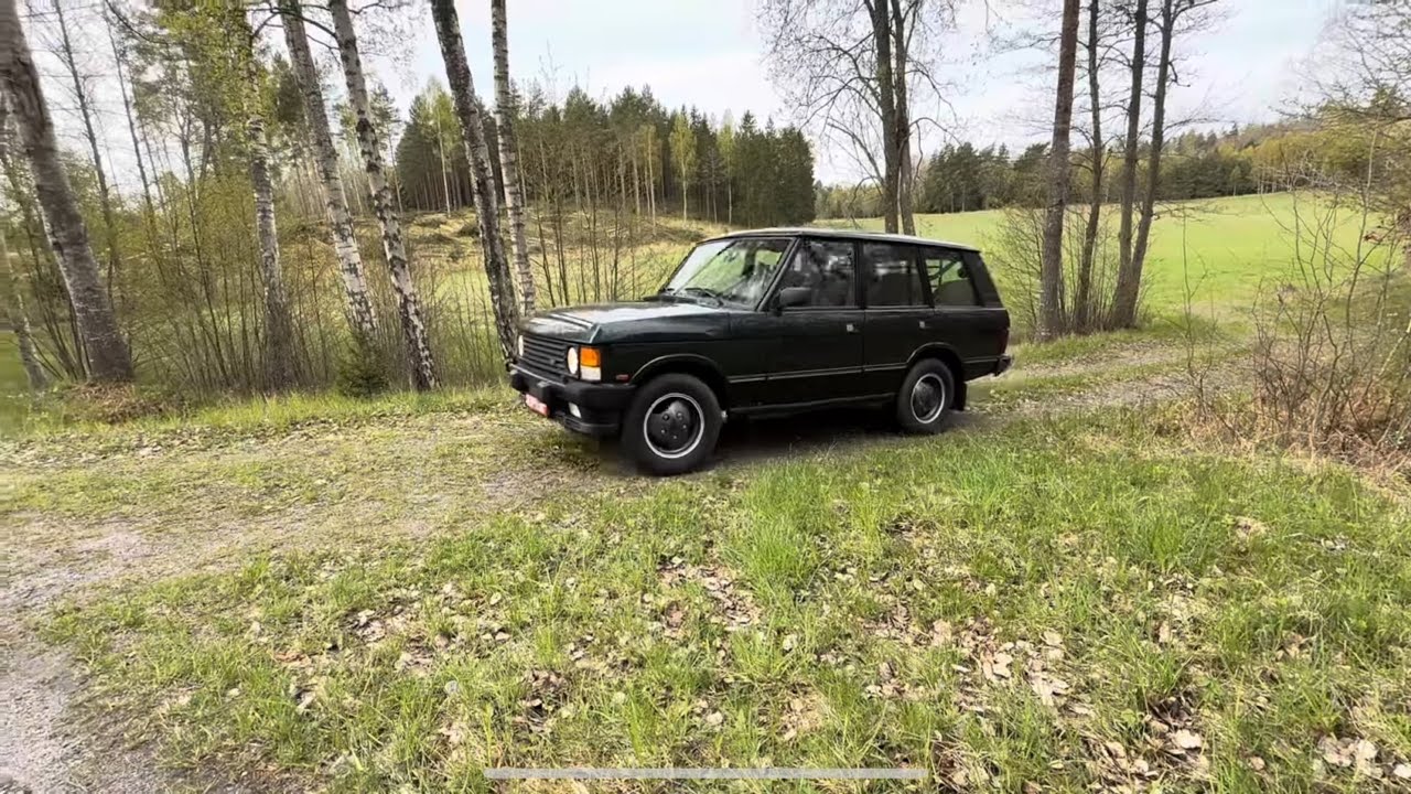 Range Rover Classic 300 Tdi Country side drive along through winding roads.