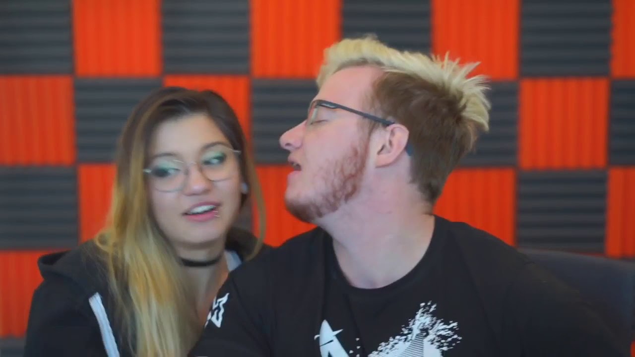 MINI LADD LICKS SUNIDEY (Law & Order SVU Meme)