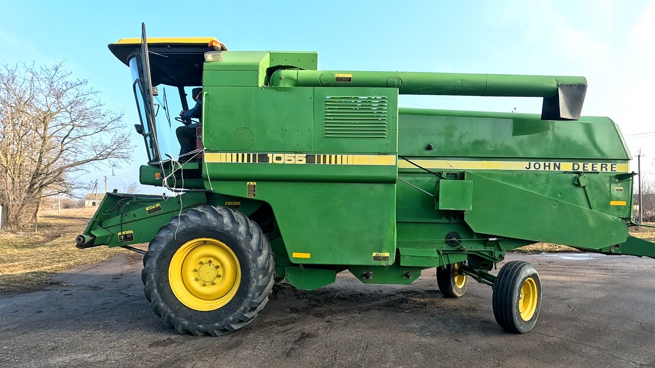 Веземо John Deere 1055 на Київщину 🚛 + ВАЗ тягне трактор?! Небезпечно!! | Спутали район доставки 🤯