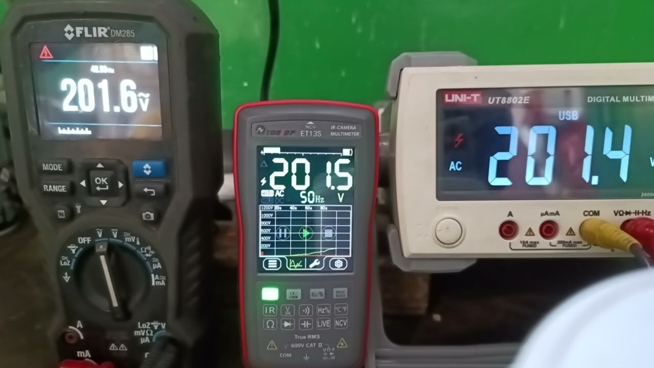 ET13S TOOLTOP IR - AC Voltage comparation with FLIR DM285 and UNI-T UT UT8802E