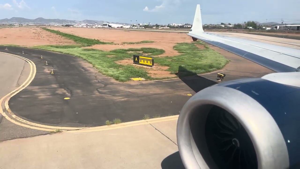 Aeromexico AM713 departing Hermosillo in a very  hot morning 🥵