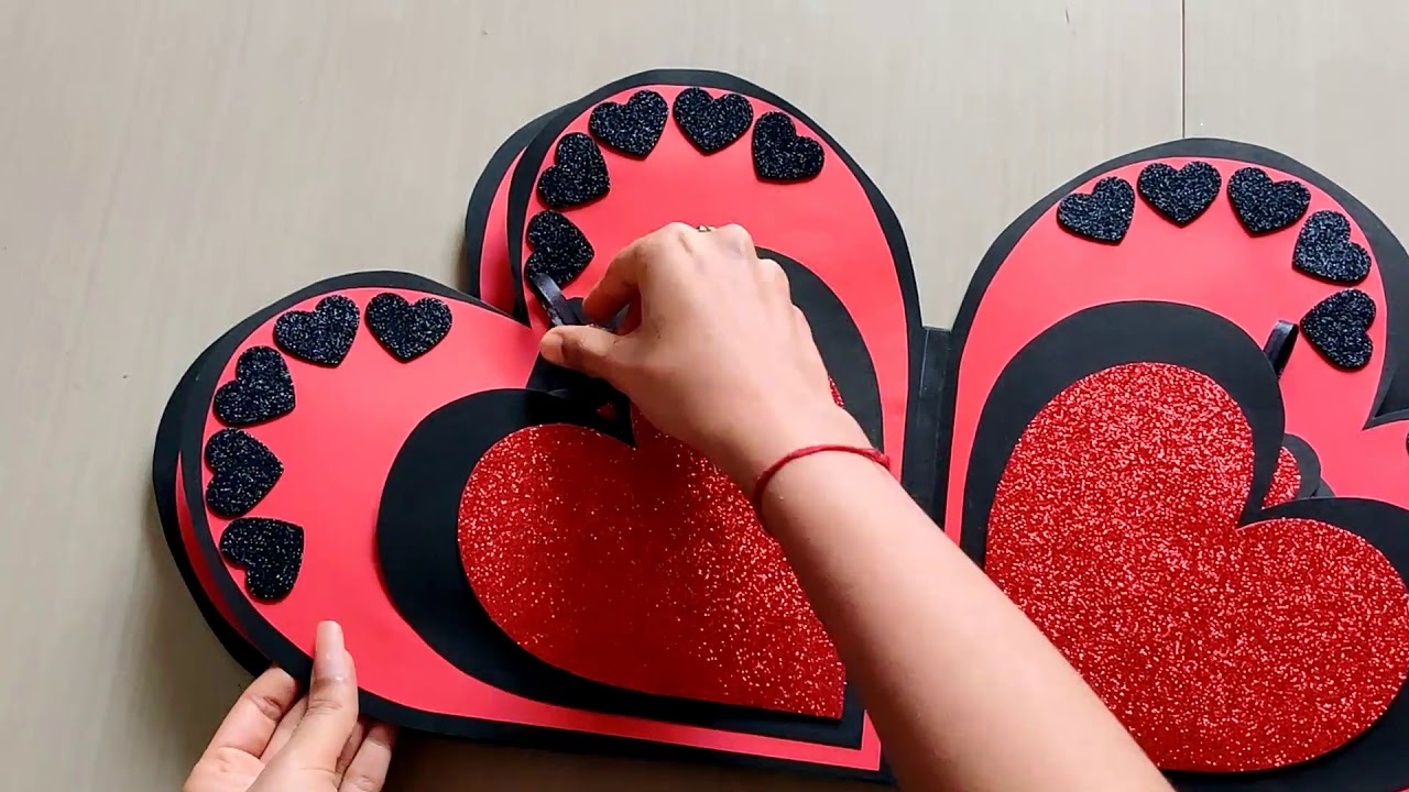 HEART SHAPED LOVE SCRAPBOOK | HANDMADE GIFTS |