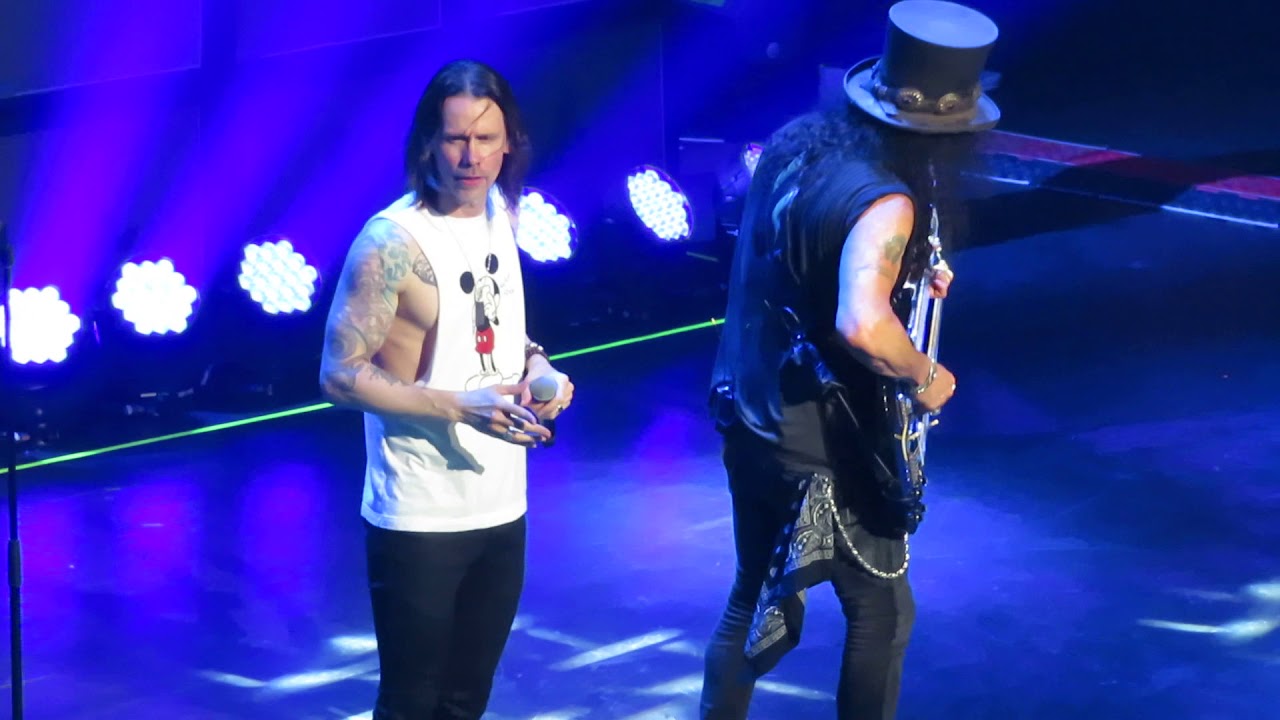 Slash ft.Myles Kennedy & The Conspirators 