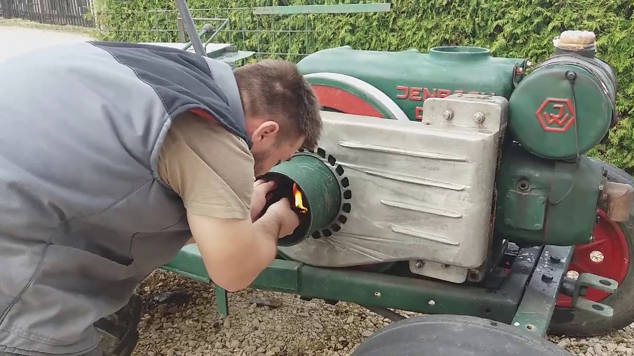 Linder JW15 oldtimer tractor restoration-Start and driving