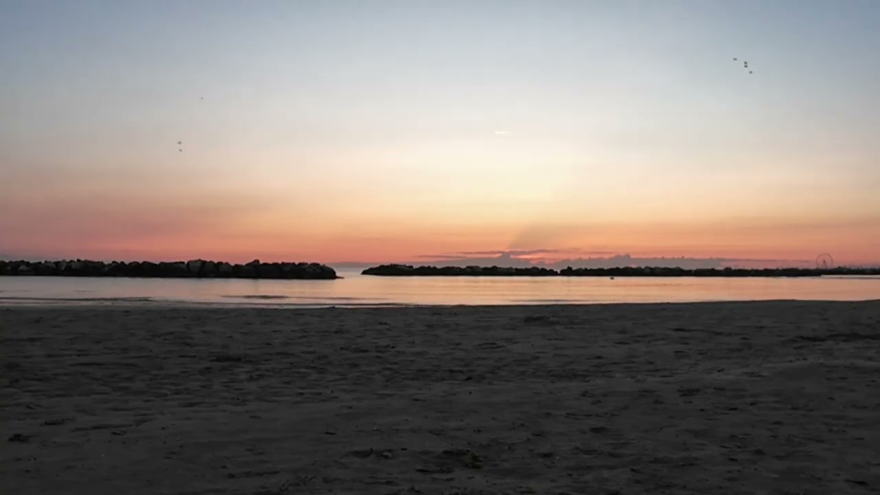 Sunrise in Rimini, Italy 🇮🇹 ☀️